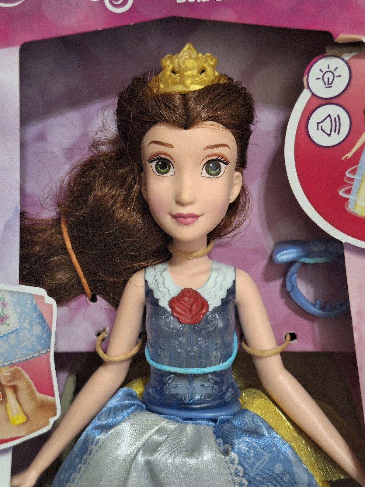Disney Princess Spin and Switch Belle Quick Change Fashion Doll