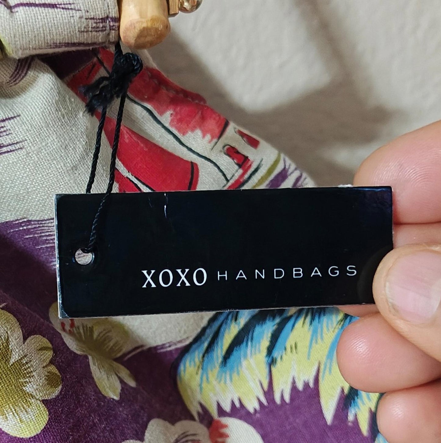 Pretty XOXO Hawaiian Tiki Tropical Retro Cloth Handbag/Purse Like New With Tags.