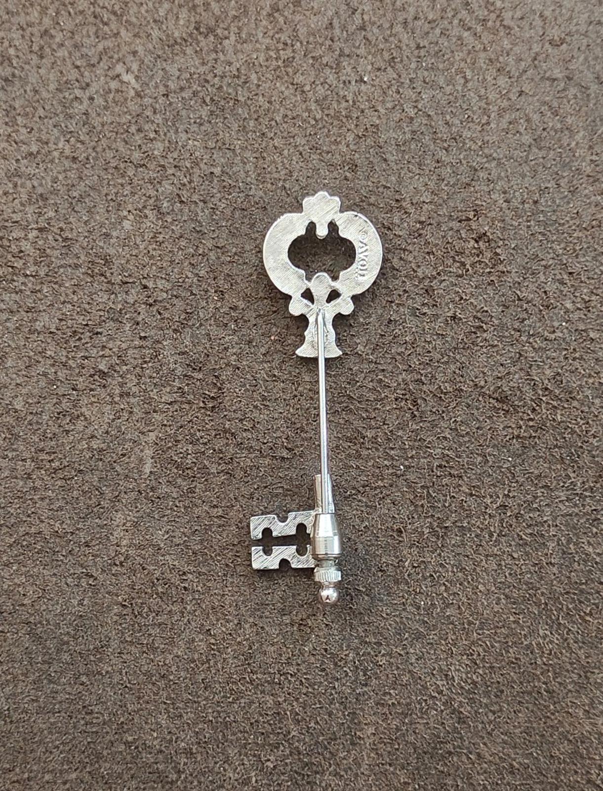 1970s Signed Avon Skeleton Key Stick Pin