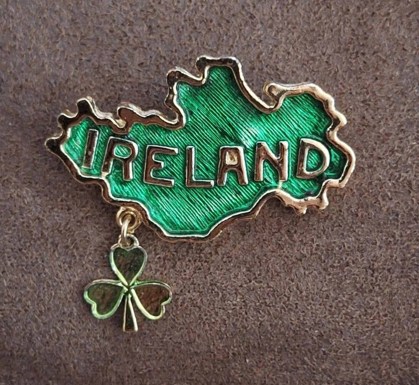 Gold Tone Ireland With Country Outline & Dangling Clover/Shamrock