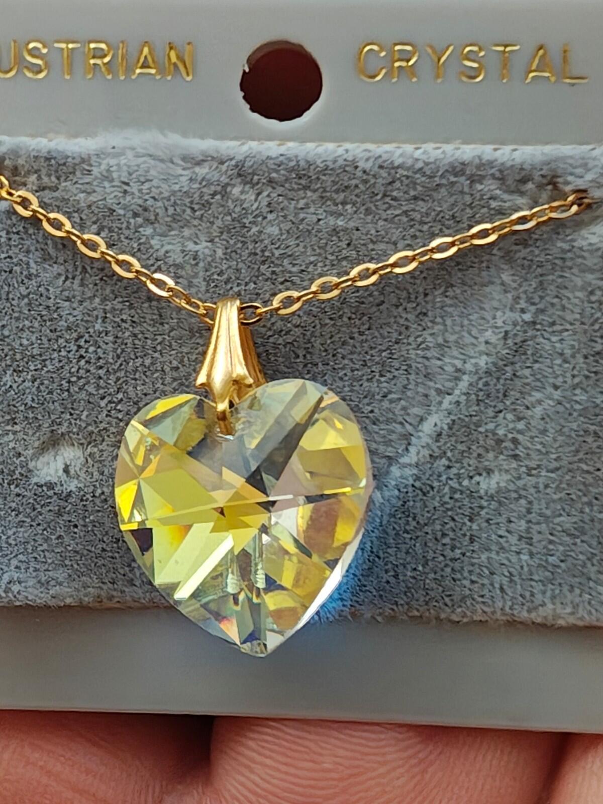1980s Yellow Heart Shaped Iridescent Austrian Crystal Pendant Necklace