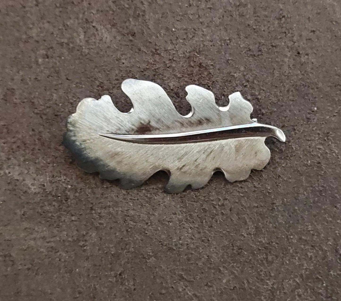 1970s Silver Tone Textured Leaf Brooch