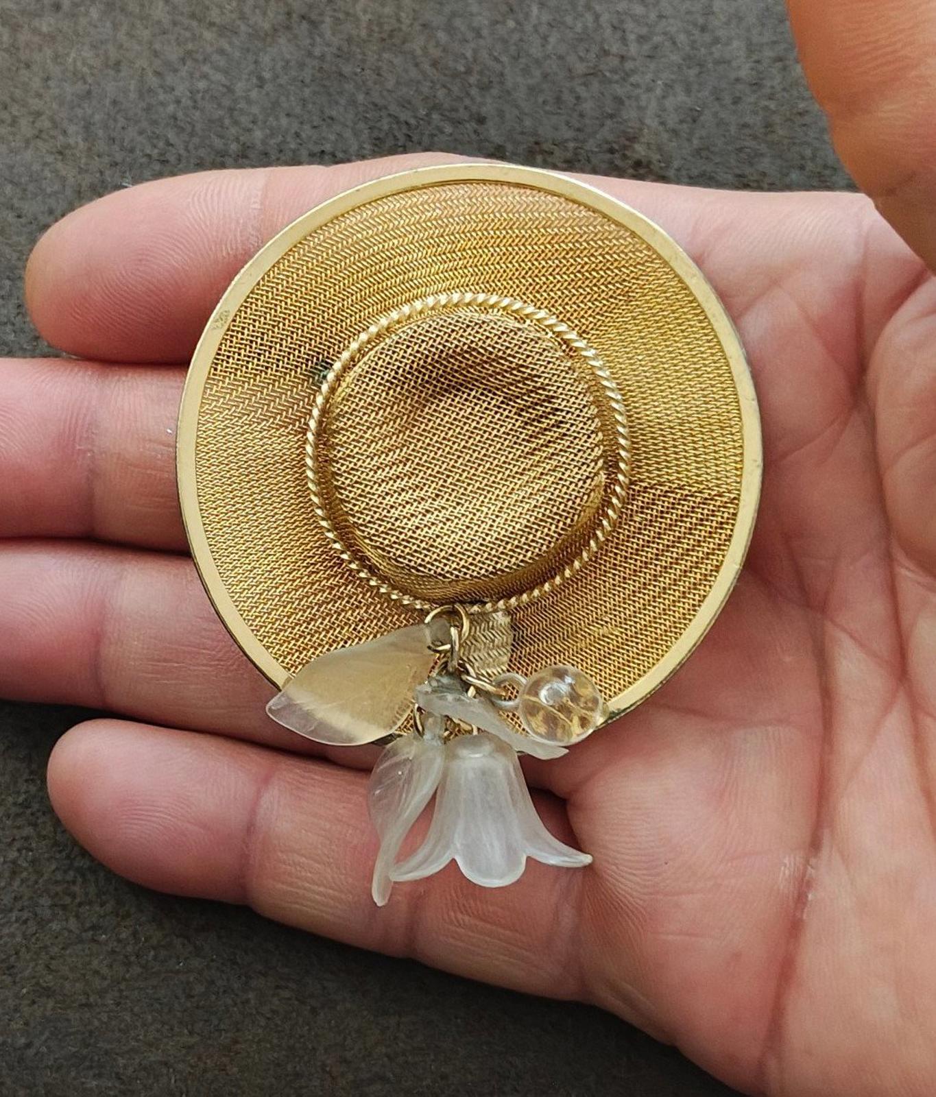 1980s Gold Tone Mesh Sun Hat Brooch Pin