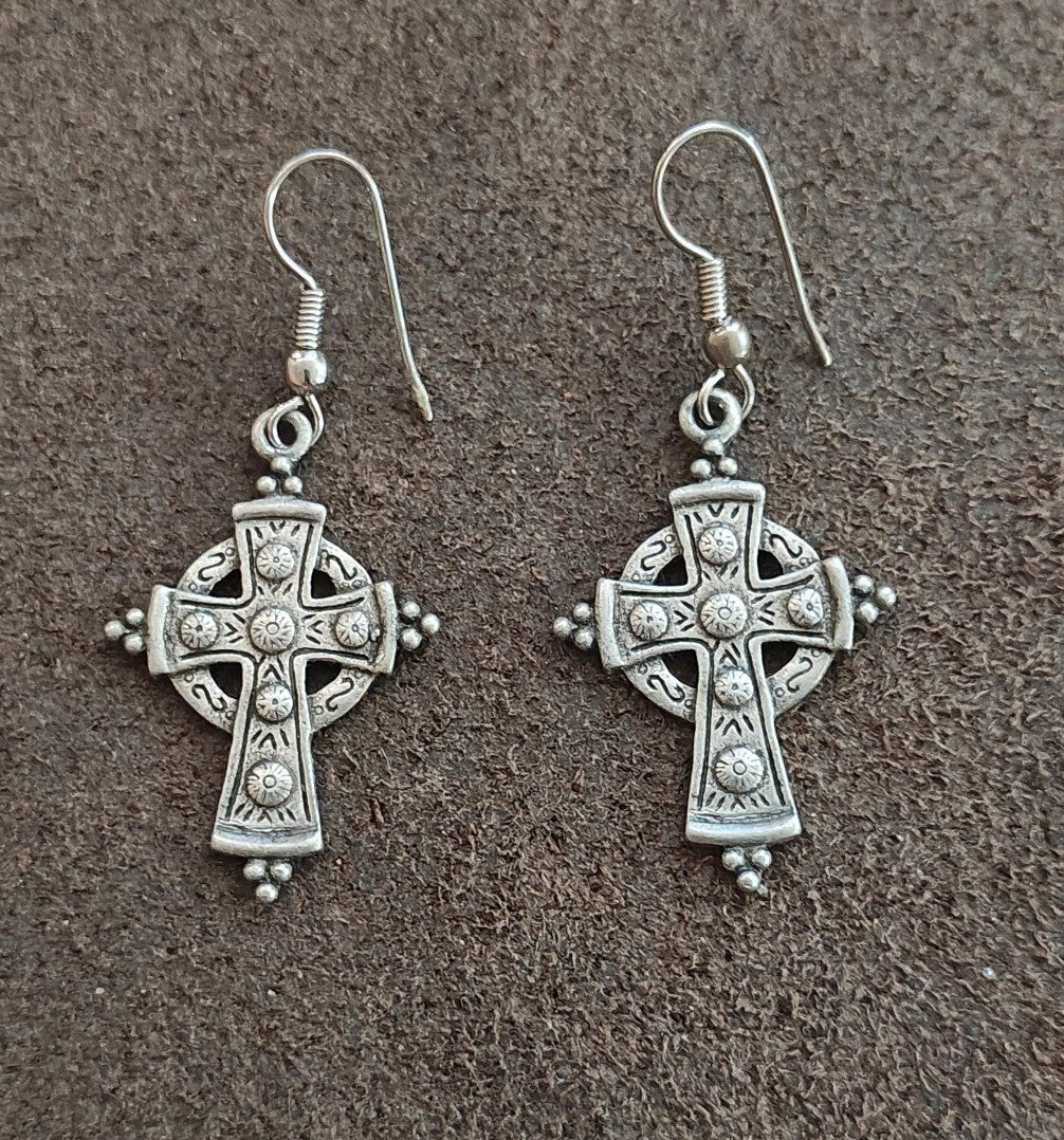 1970s/80s Signed JJ Antiqued Pewter Celtic Cross Dangle Earrings.