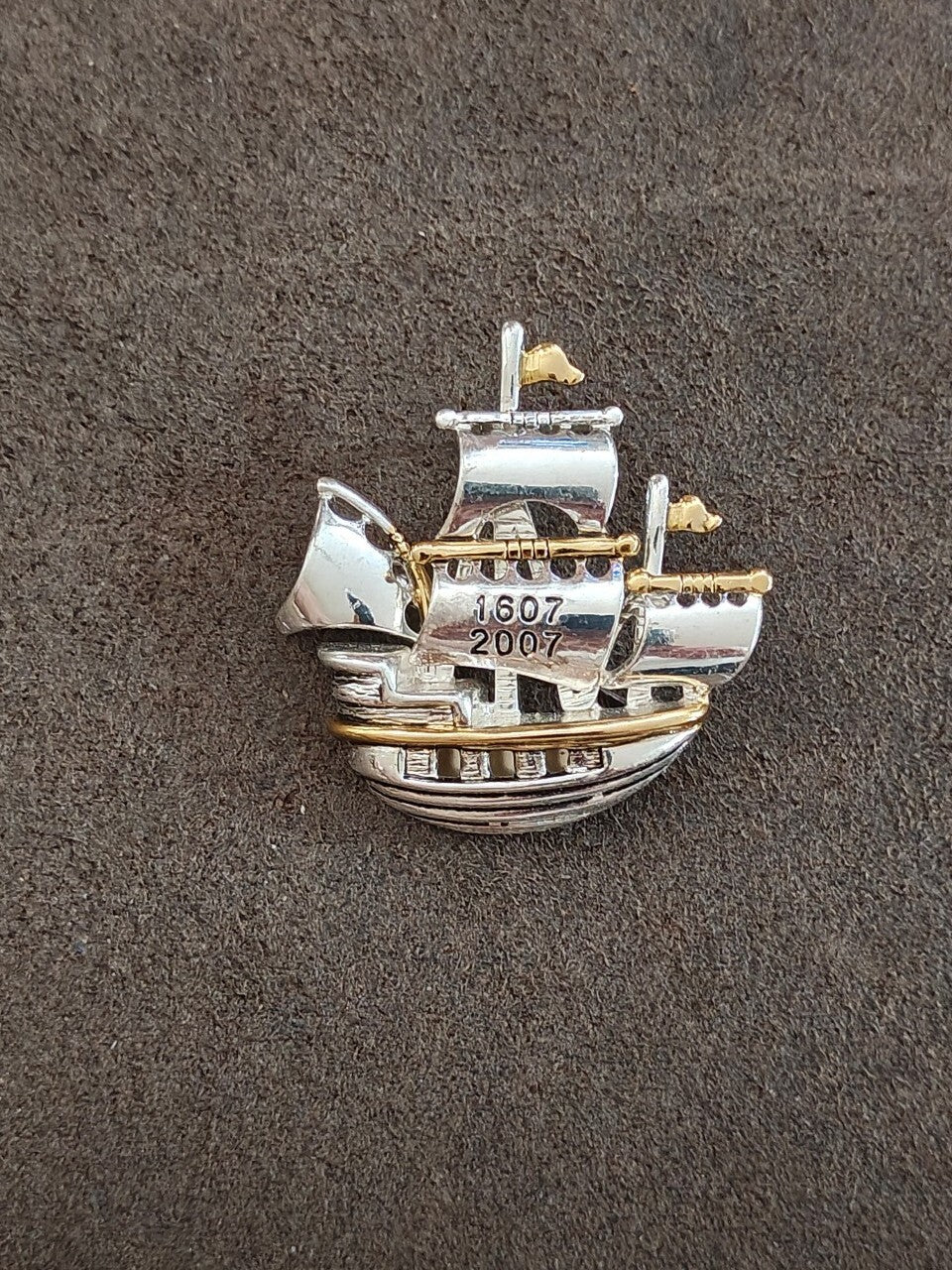 Jamestown 400th Anniversary 1607-2007 Two Tone Sailing Ship Brooch Pin