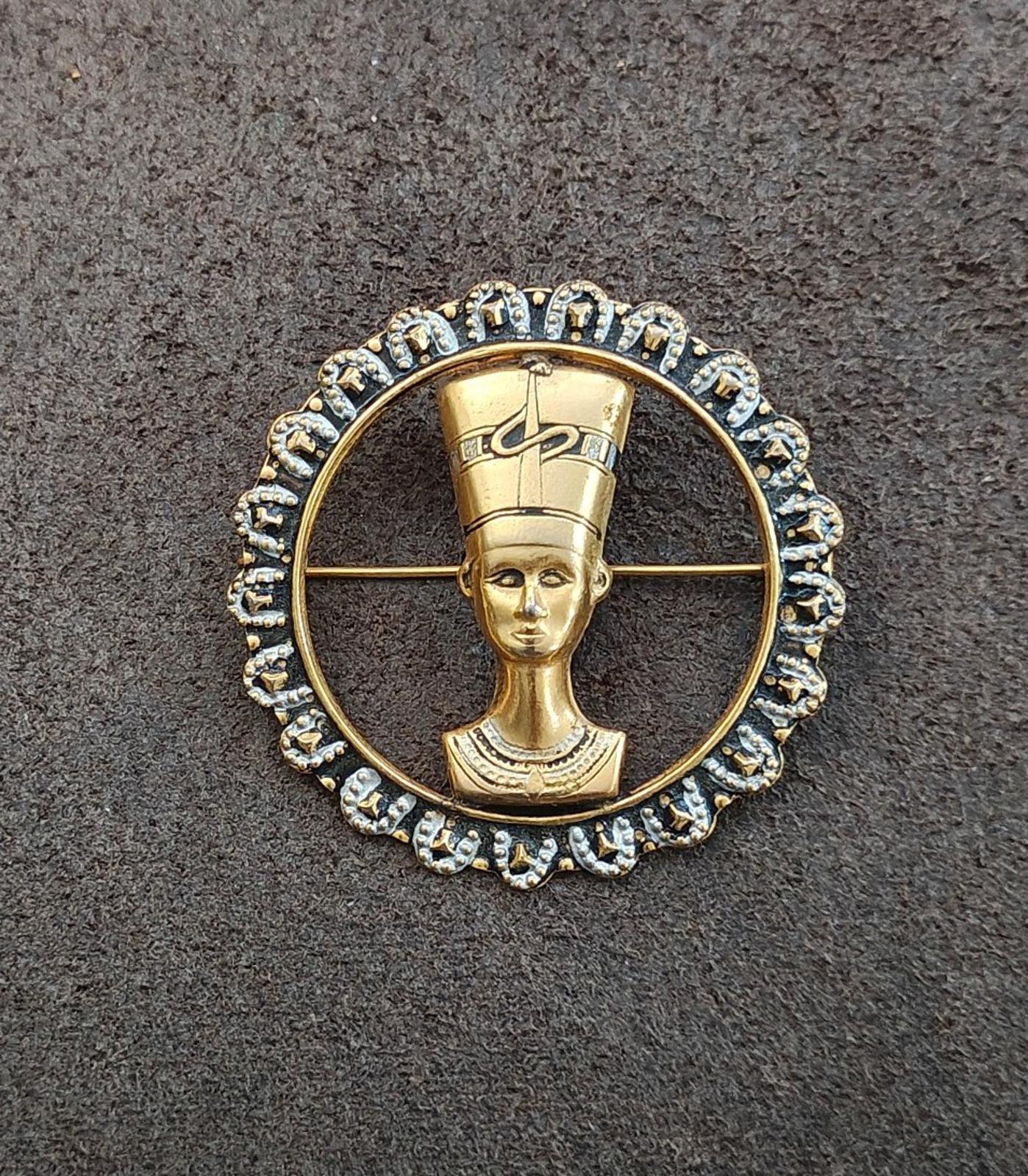 1970s Vintage Rare Egyptian Revival Queen Nefertiti Brooch Pin