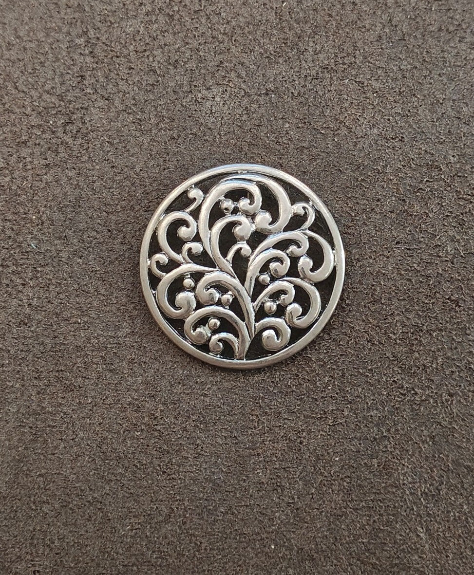 1980s/90s Round Silver Tone Filigree Scroll Pendant