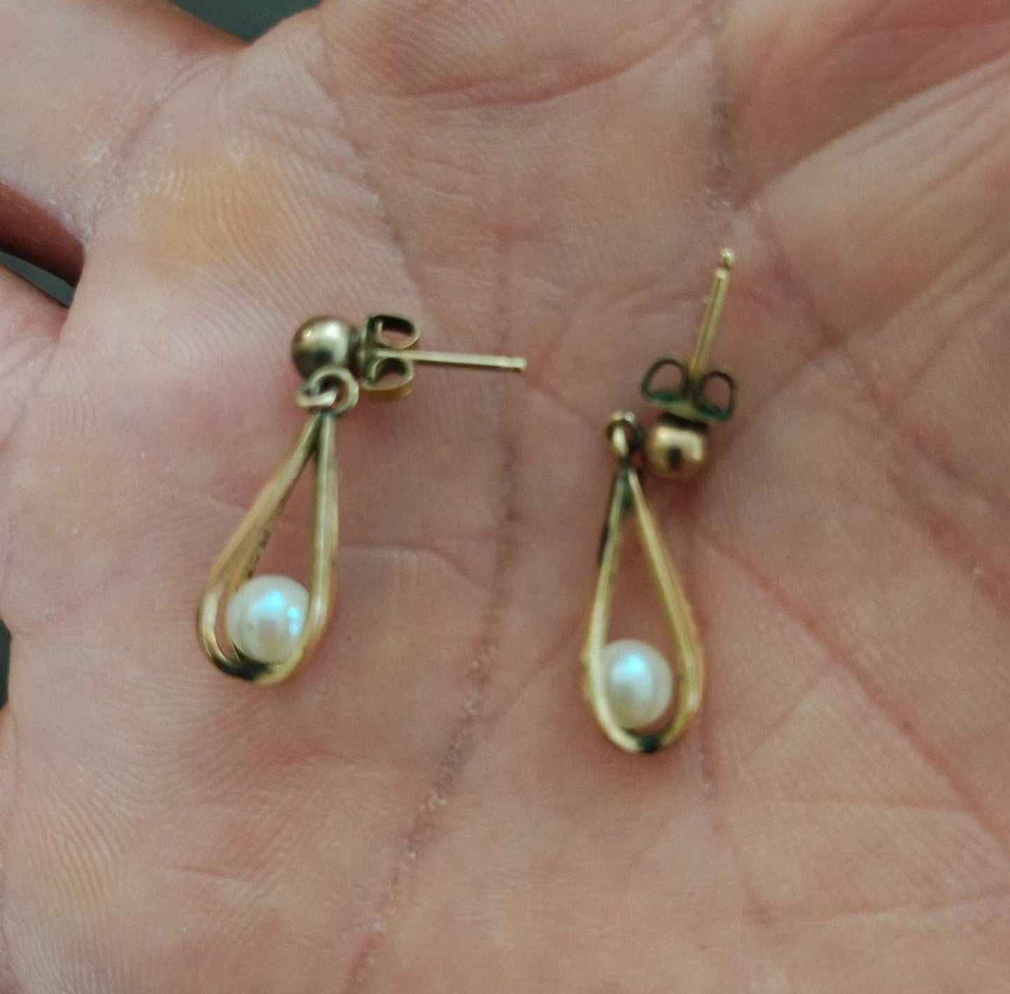 1960's Gold Tone Caged Teardrop Faux Pearls Necklace & Earrings Set