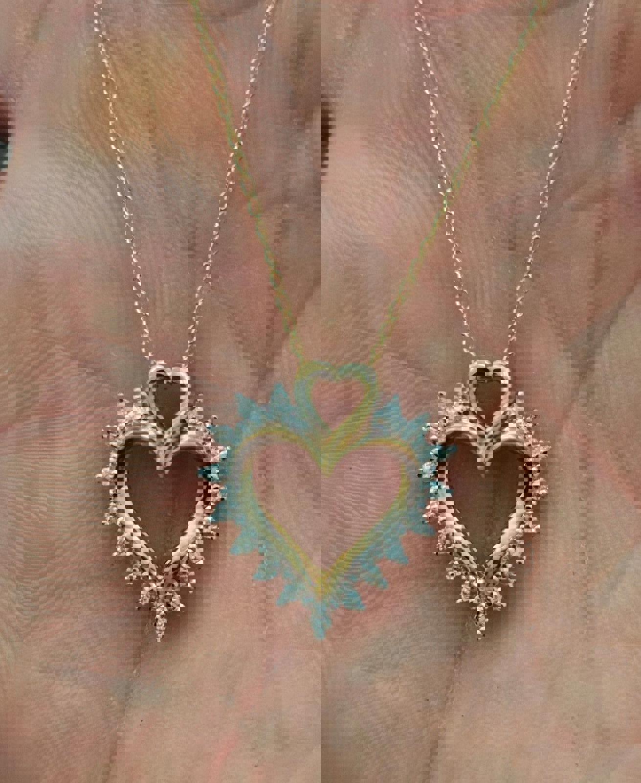 1990's 10K Gold Double Heart Design Delicate Gold Chain Pendant Necklace