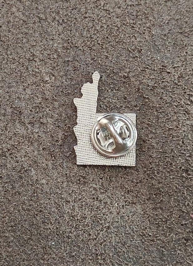 1980s/90s USA Rugby Met NY Statue of Liberty Pin