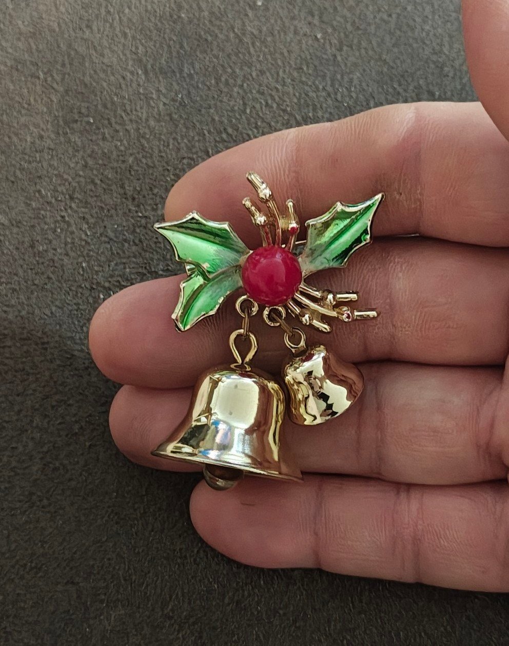 1980s Christmas Holly & Jingle Bells Gold Tone Enamel Brooch Pin