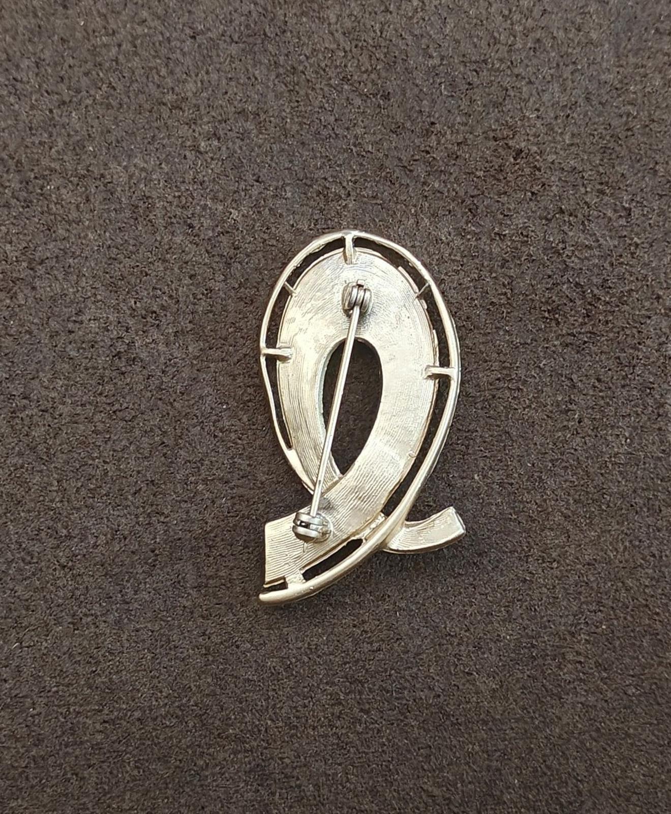 1960s Gold Tone Textured Abstract Faux Pearl Brooch Pin