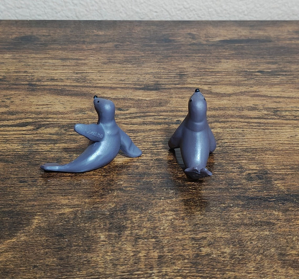 2003 Playing Mantis Rudolph The Red Nosed Reindeer "Christmas Seals" PVC Figures