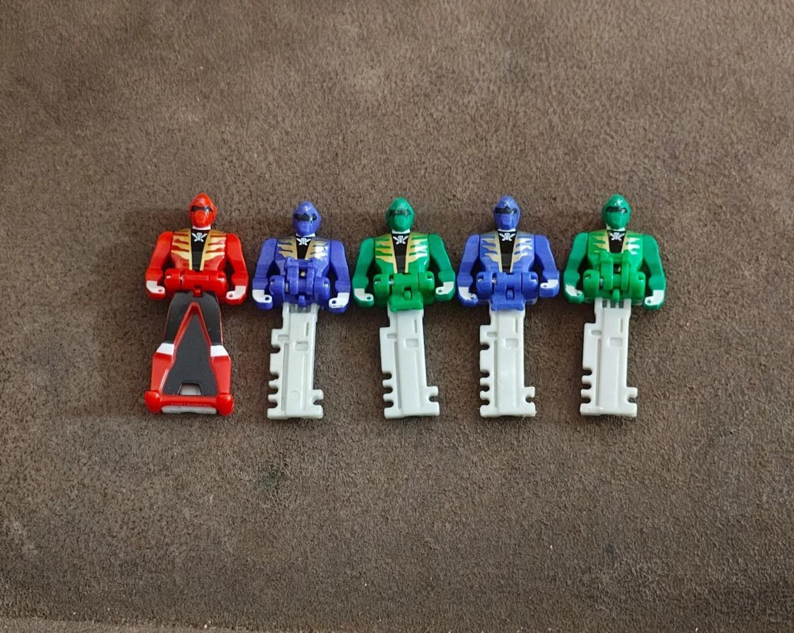 Cool Mini Power Rangers Super Megaforce Ranger Keys