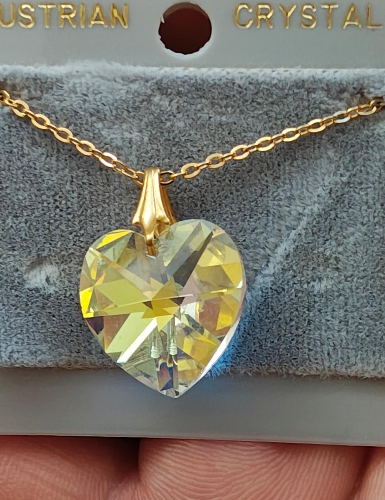 1980s Yellow Heart Shaped Iridescent Austrian Crystal Pendant Necklace