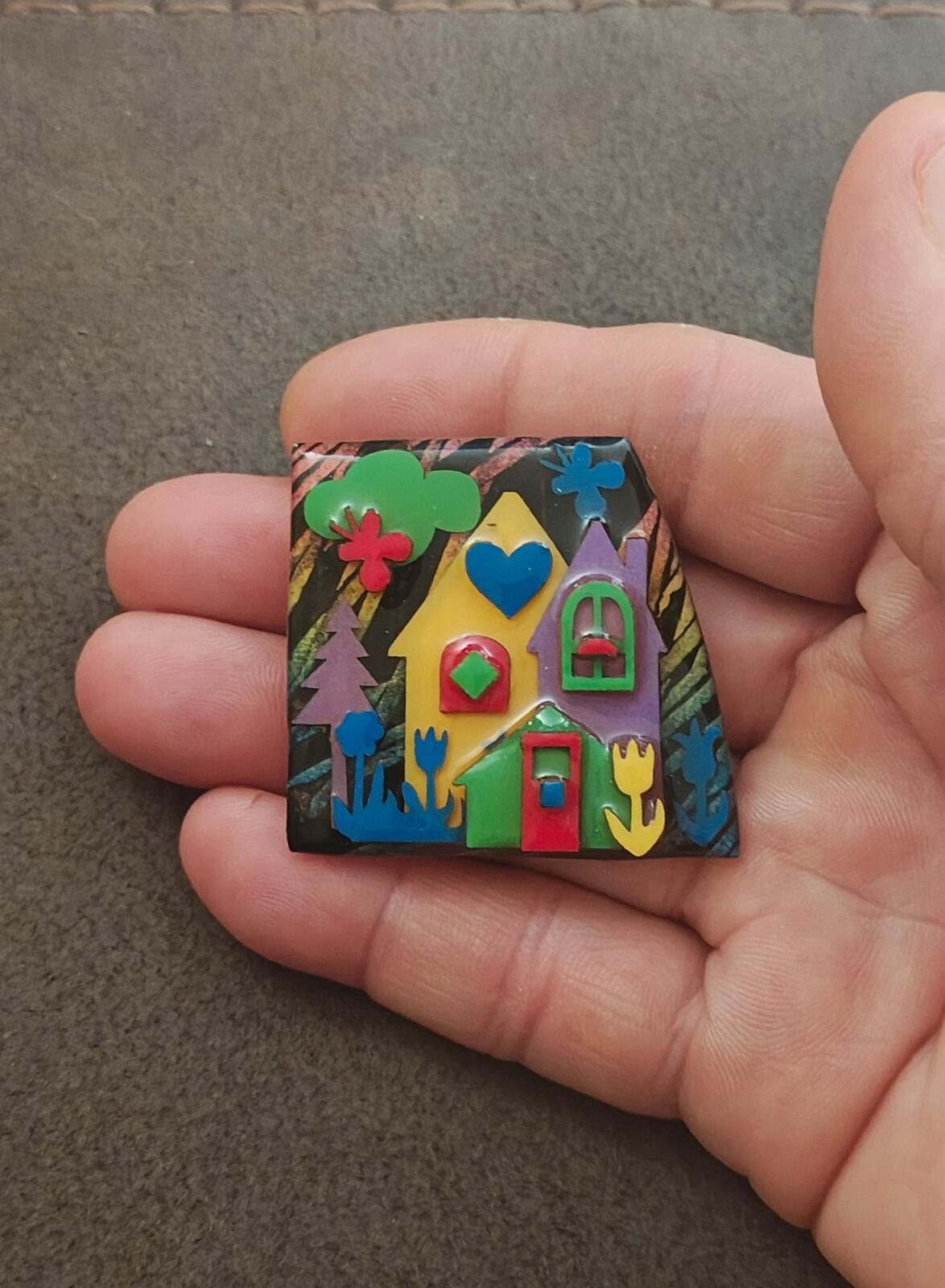 1980s/90s Rare Lucinda "House Pins" Pin.