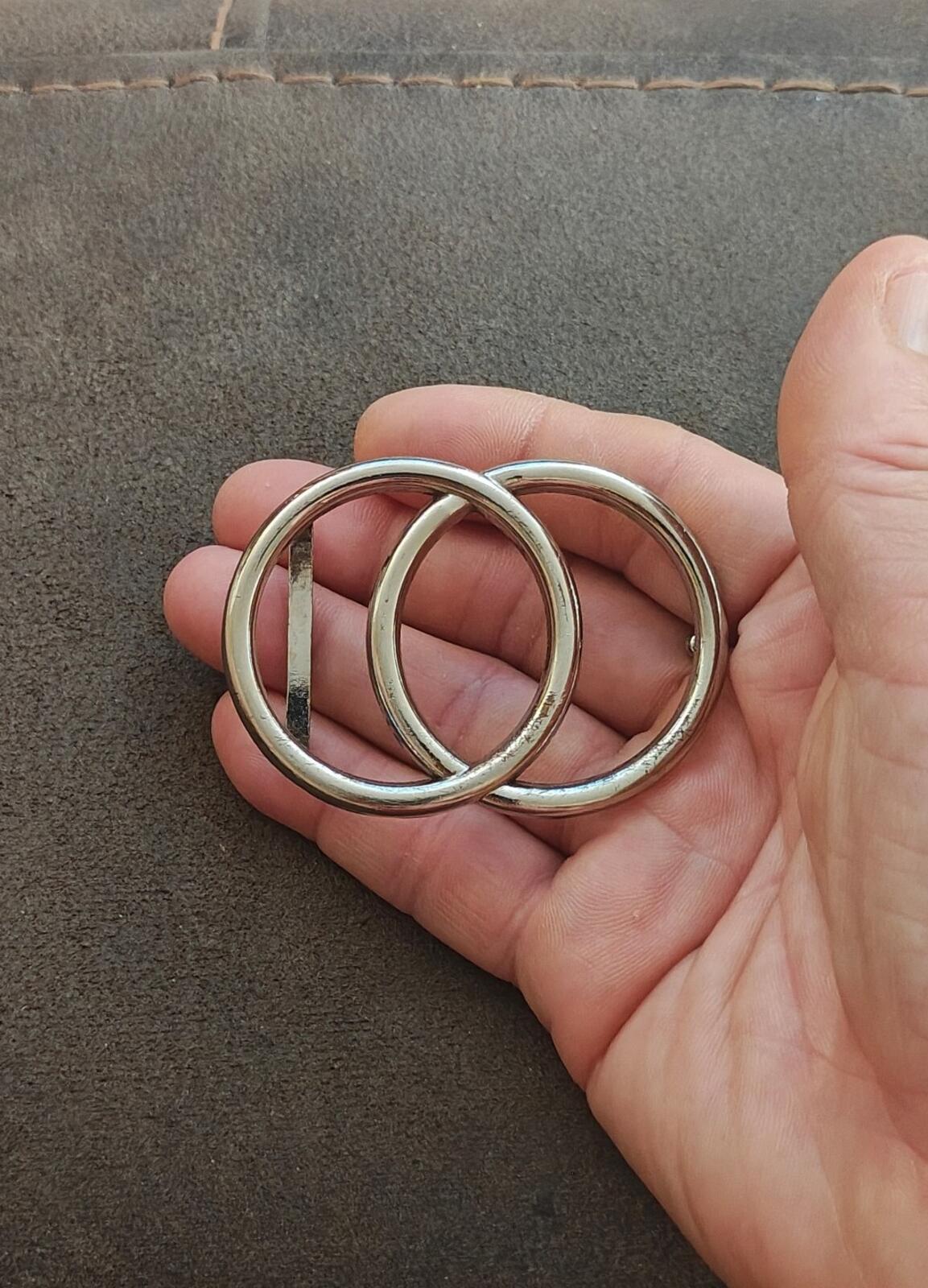 Elegant Modernist Silver Tone Double O-ring Belt Buckle.