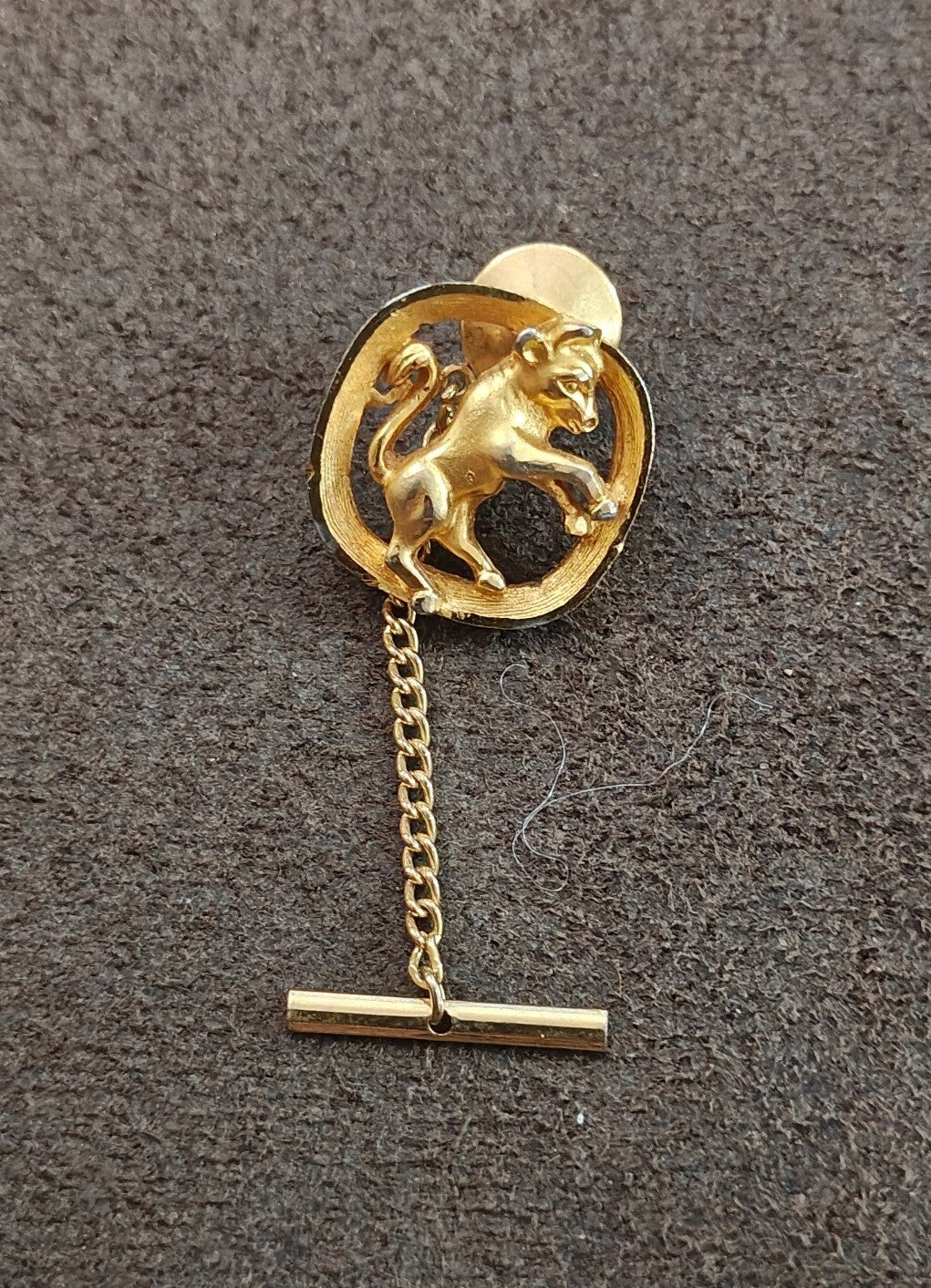 1960s/70s Gold Tone Taurus The Bull Zodiac Tie Tac/Lapel Pin