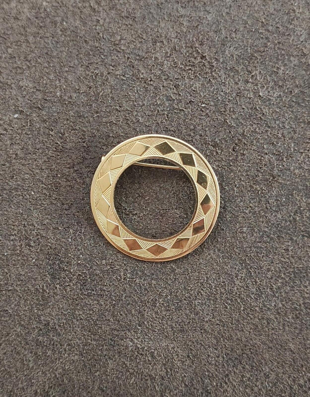 1950s Mid Century Modern Gold Tone Circle Brooch - Trinketmania-LV