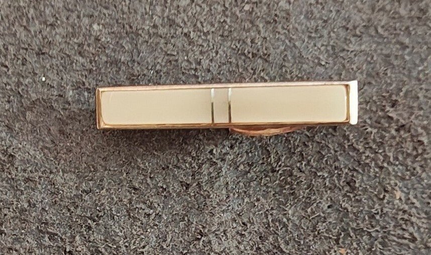 1950s/60s Gold Tone With Mother Of Pearl Modernist Rectangular Tie Bar/Tie Clip - Trinketmania-LV