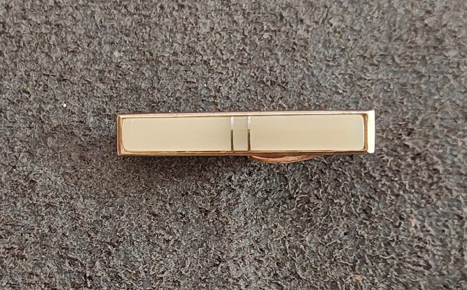 1950s/60s Gold Tone With Mother Of Pearl Modernist Rectangular Tie Bar/Tie Clip - Trinketmania-LV