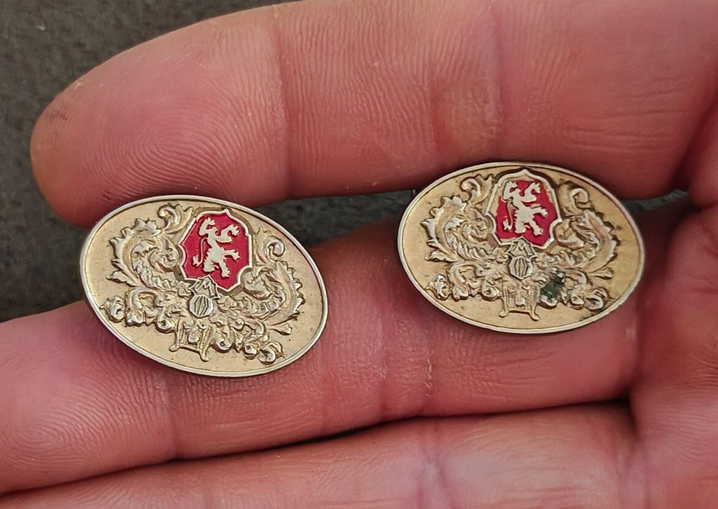 1950s/60s Rare & Hard To Find Heraldic Coat Of Arms Silver Tone Cufflinks. - Trinketmania-LV