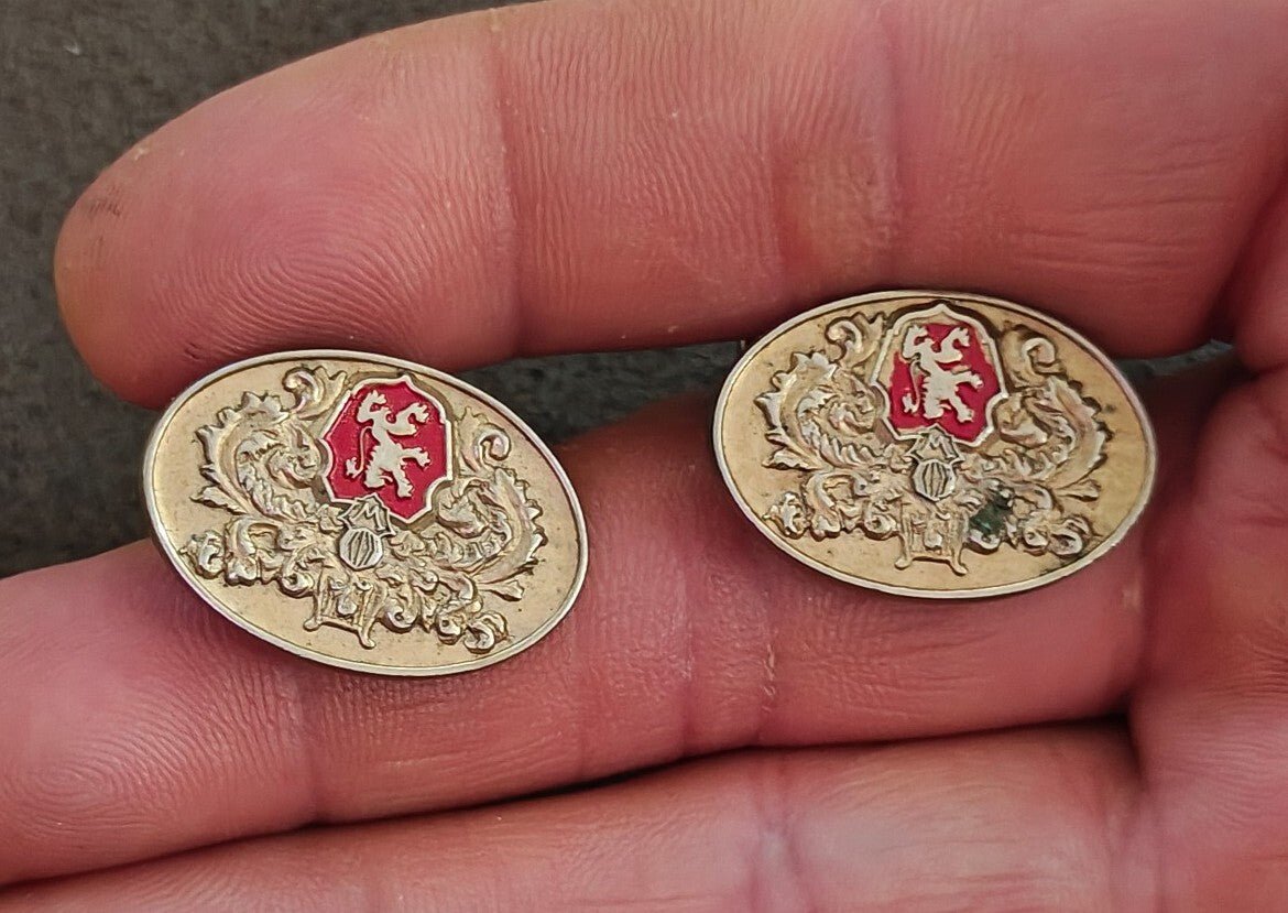 1950s/60s Rare & Hard To Find Heraldic Coat Of Arms Silver Tone Cufflinks. - Trinketmania-LV