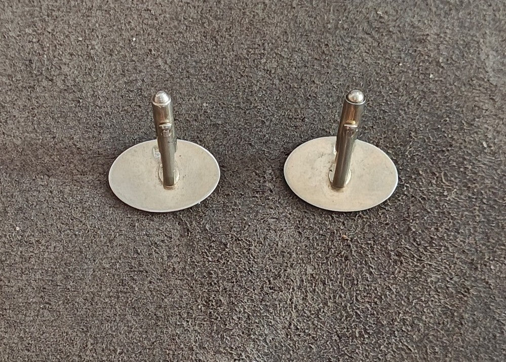 1950s/60s Rare & Hard To Find Heraldic Coat Of Arms Silver Tone Cufflinks. - Trinketmania-LV