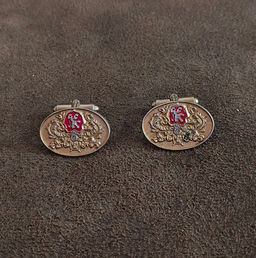 1950s/60s Rare & Hard To Find Heraldic Coat Of Arms Silver Tone Cufflinks. - Trinketmania-LV