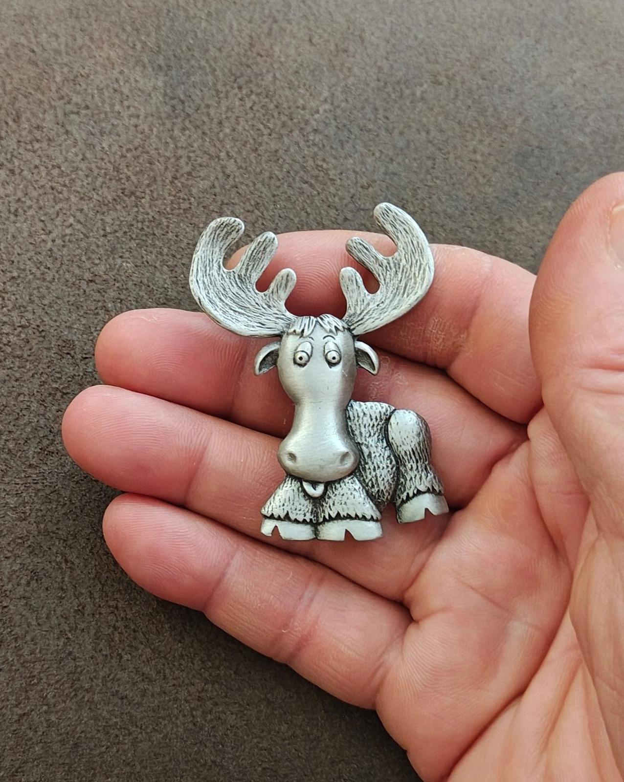 1980s Signed JJ (Jonette Jewelry) Pewter Moose Brooch