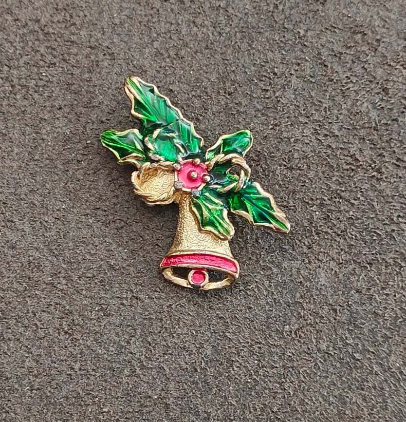 1970s Christmas Bell Holiday Gold Tone With Red & Green Enamel Brooch - Trinketmania-LV