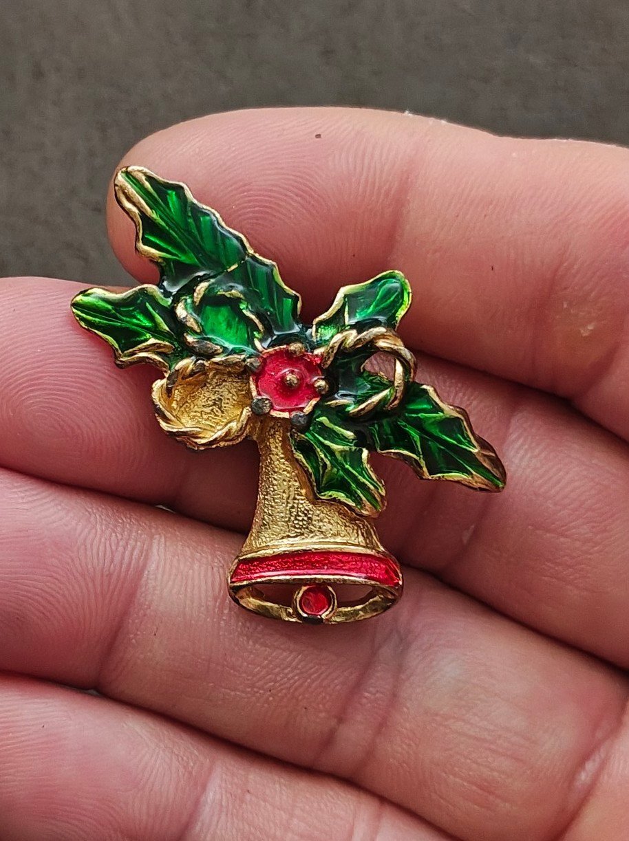 1970s Christmas Bell Holiday Gold Tone With Red & Green Enamel Brooch - Trinketmania-LV