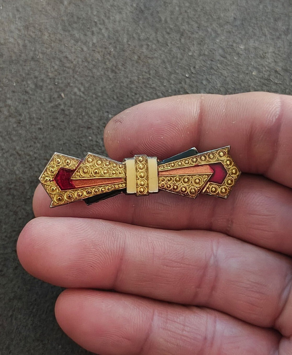 1970s/80s Art Deco Revival Pierre Bex French Enamel Silver Tone Bow Brooch. - Trinketmania-LV
