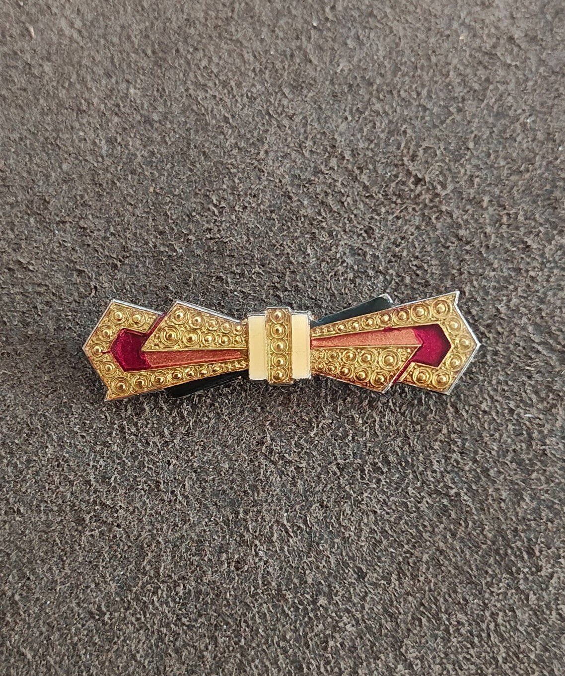 1970s/80s Art Deco Revival Pierre Bex French Enamel Silver Tone Bow Brooch. - Trinketmania-LV