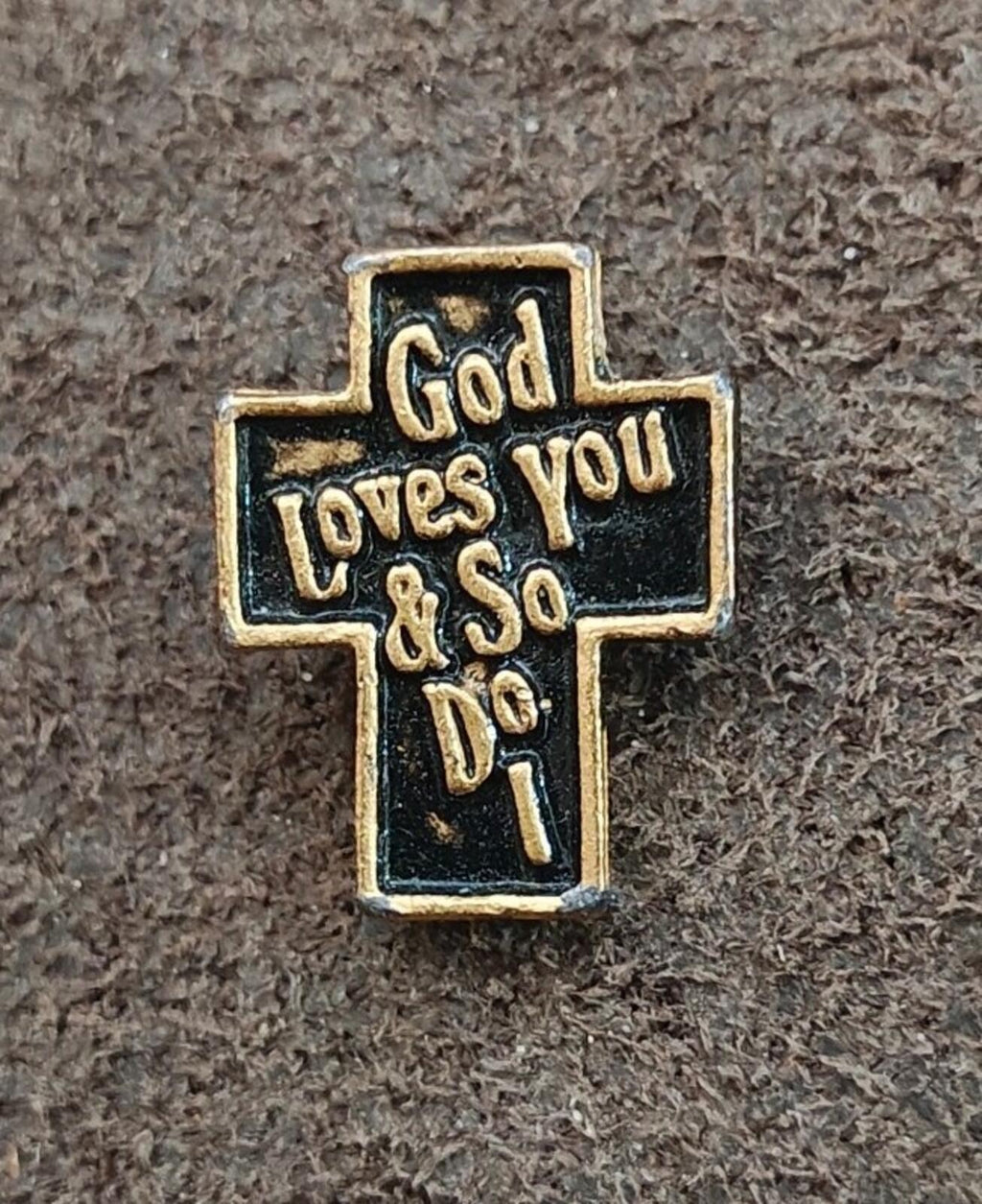 1970s/80s "God Loves You & So Do I" Christian Cross Gold Tone Black Enamel Pin - Trinketmania-LV