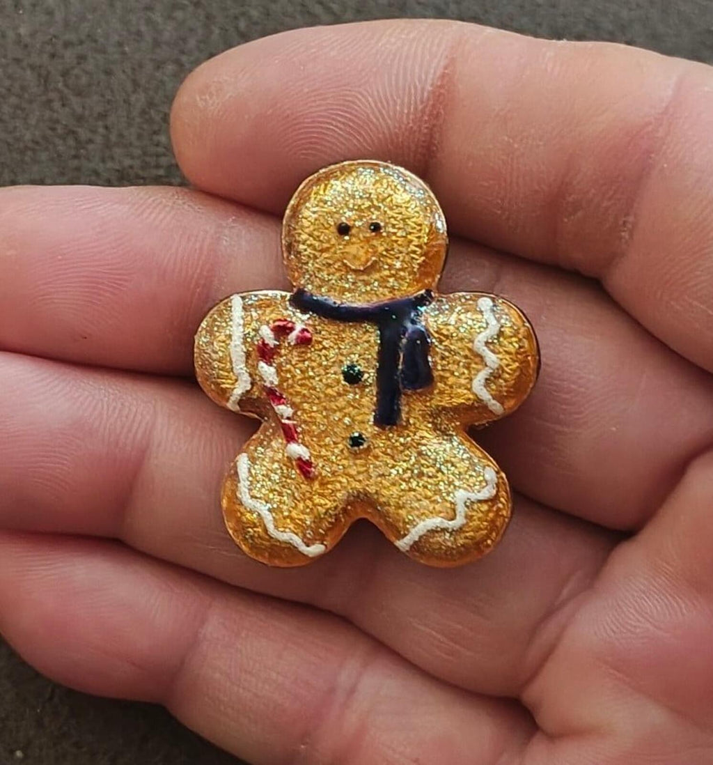 1980s Gold Tone Glittery Gingerbread Man Brooch - Trinketmania-LV