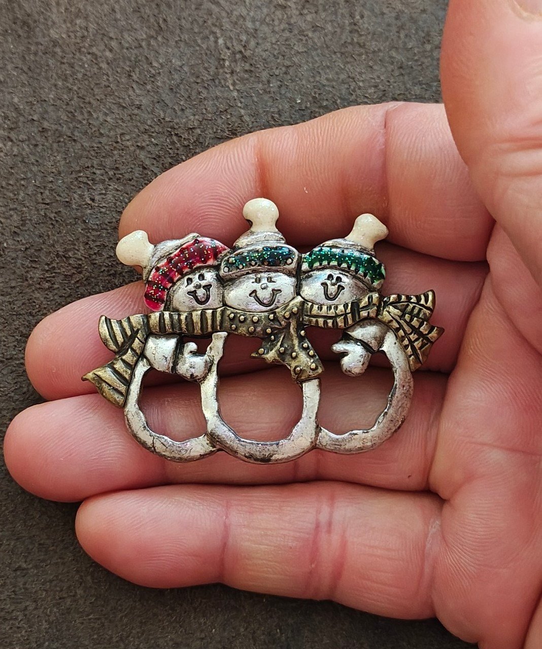 1980s Pewter Triple Snowman Holiday Brooch Pin - Trinketmania