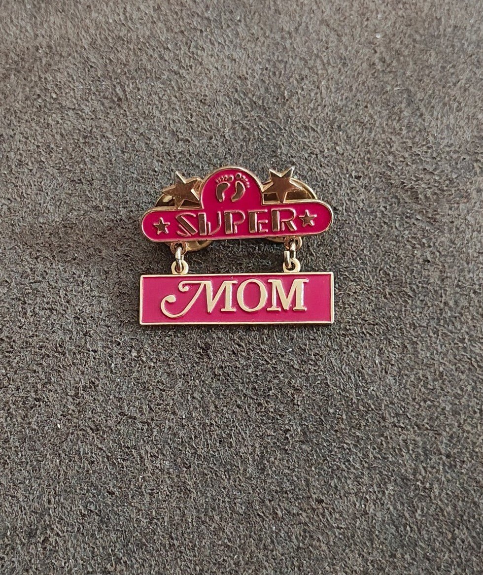 1980s Super Mom Hang Ten Pin - Trinketmania-LV