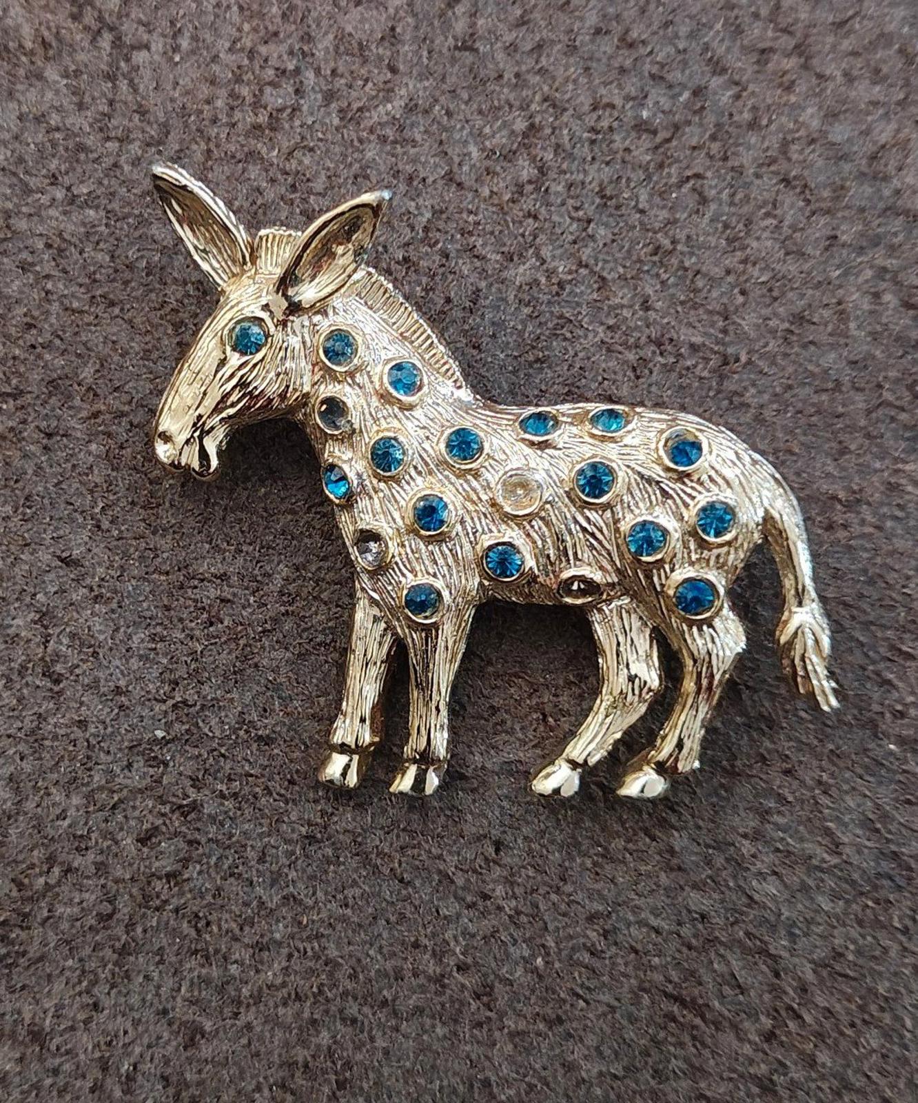 1950s/60s Vintage Dodds Donkey With Blue Rhinestones Gold Tone Brooch Pin