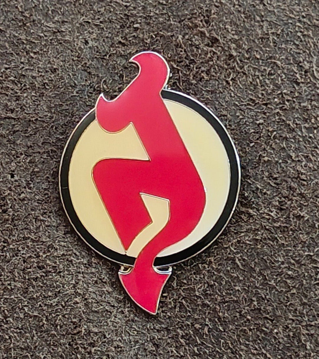 1990s Official Logo of The New Jersey Devils Gold Tone Enamel Pin - Trinketmania-LV