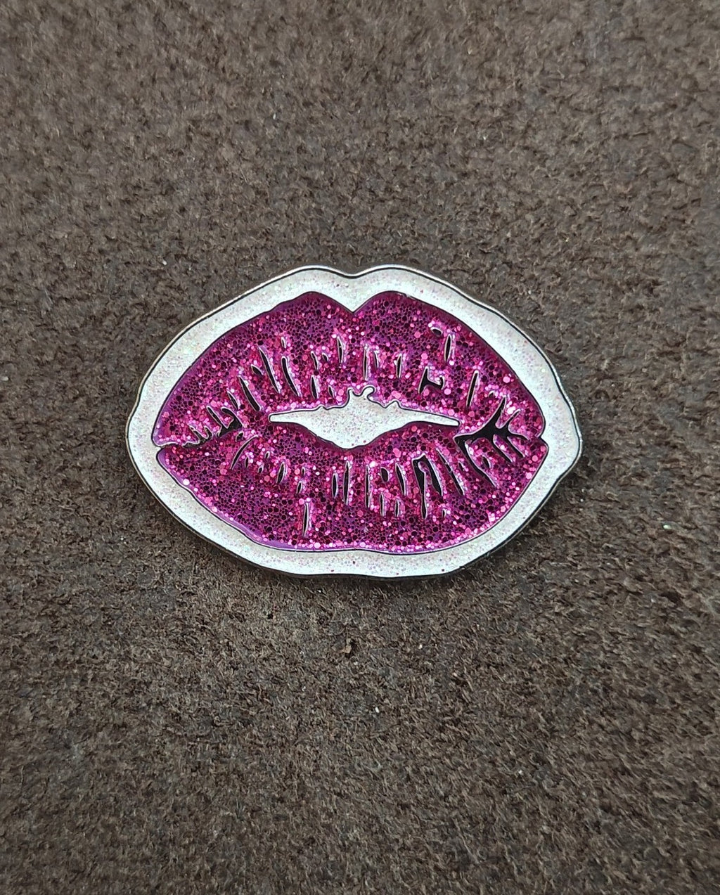 Vibrant Pink Glitter Lips Pin