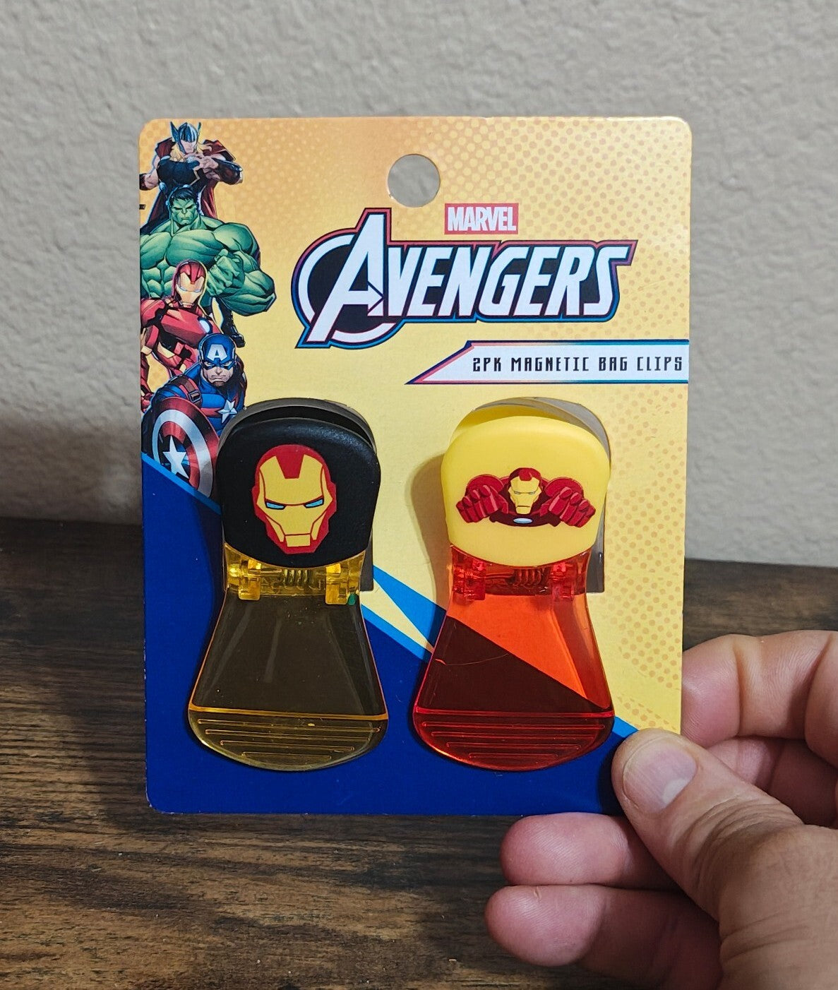 Set Of 2 Marvel Avengers 2-Pack (Total 4 Clips) Magnetic Bag Clips New