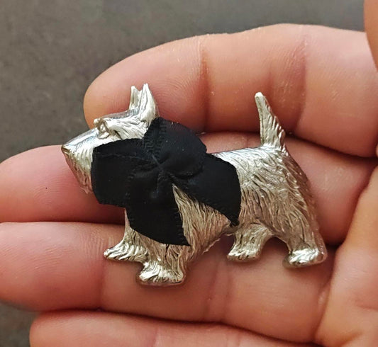 1930s/40s Dapper Scottish Terrier Dog Wearing a Black Bow Silver Tone Brooch