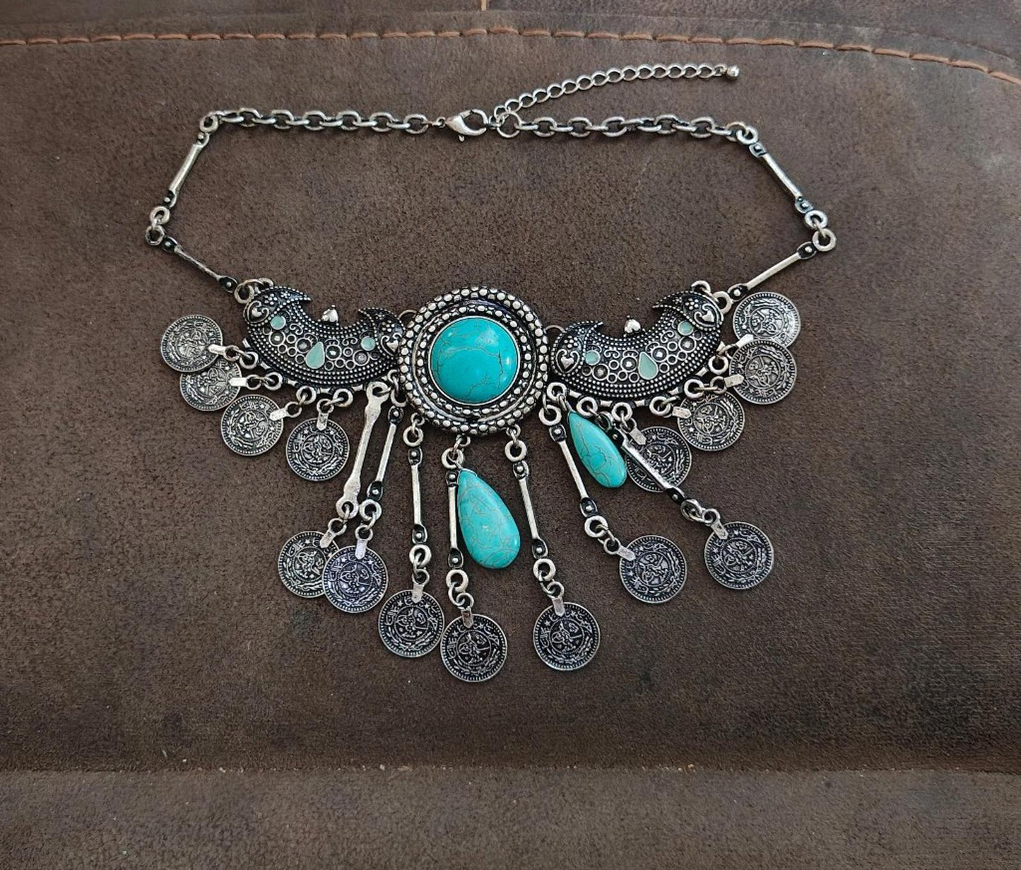 Vintage Style Silver Tone Boho Bib Style Statement Necklace