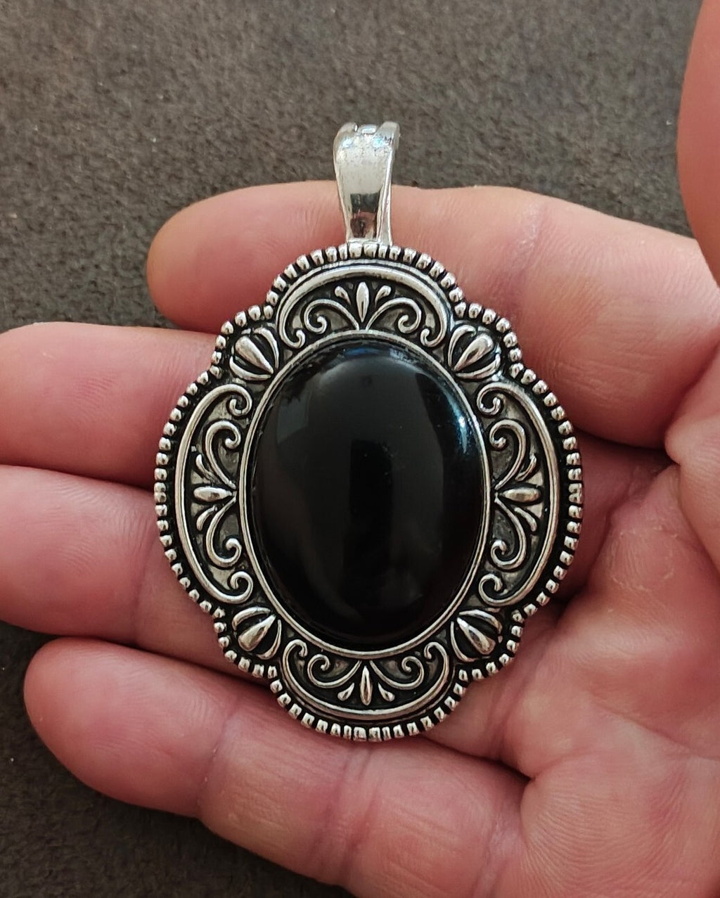 1990s Silver Tone With Oval Cabochon Stone Pendant