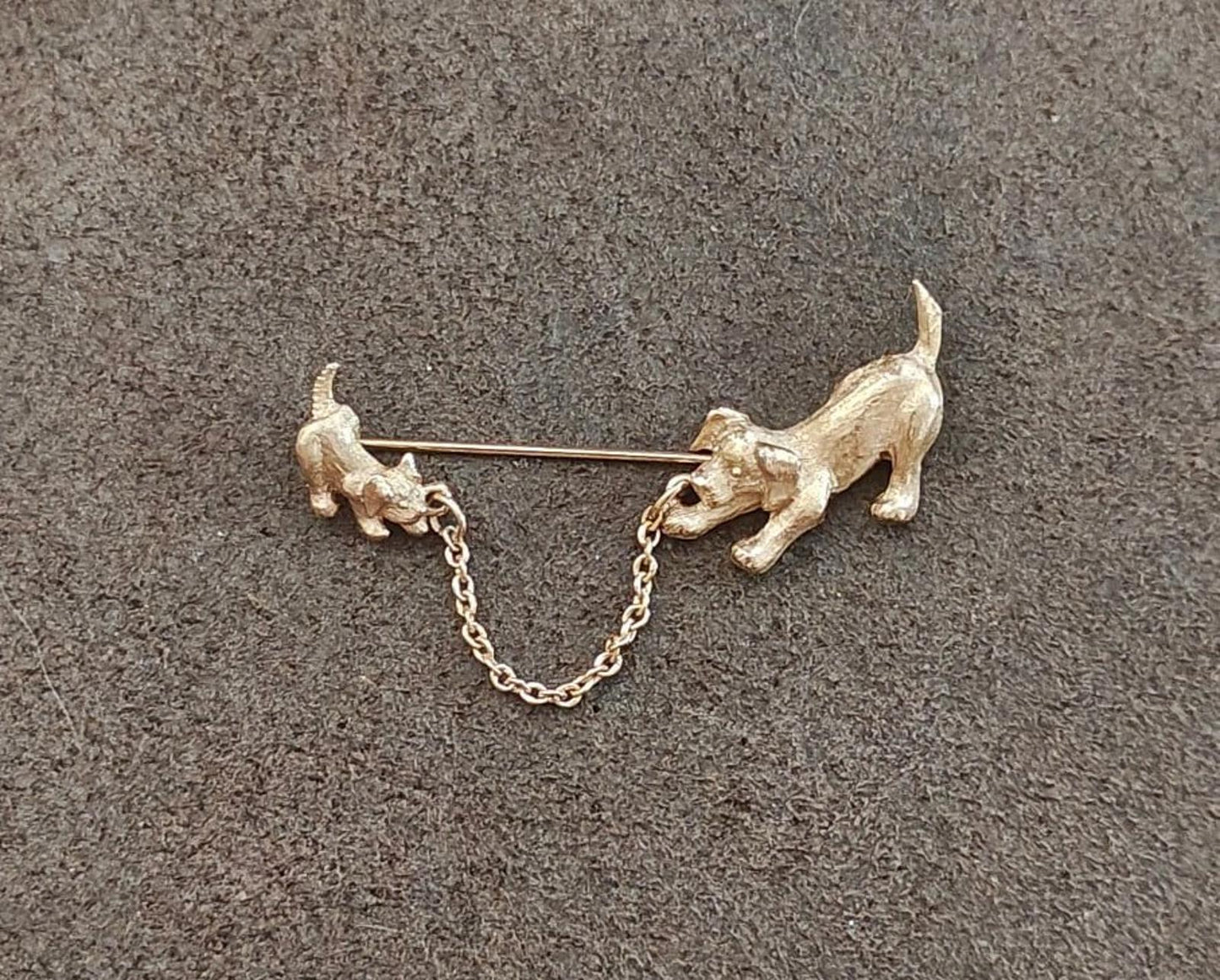 1980's Avon Playing Dogs Gold Tone Stick Pin Dangle Stick Pin