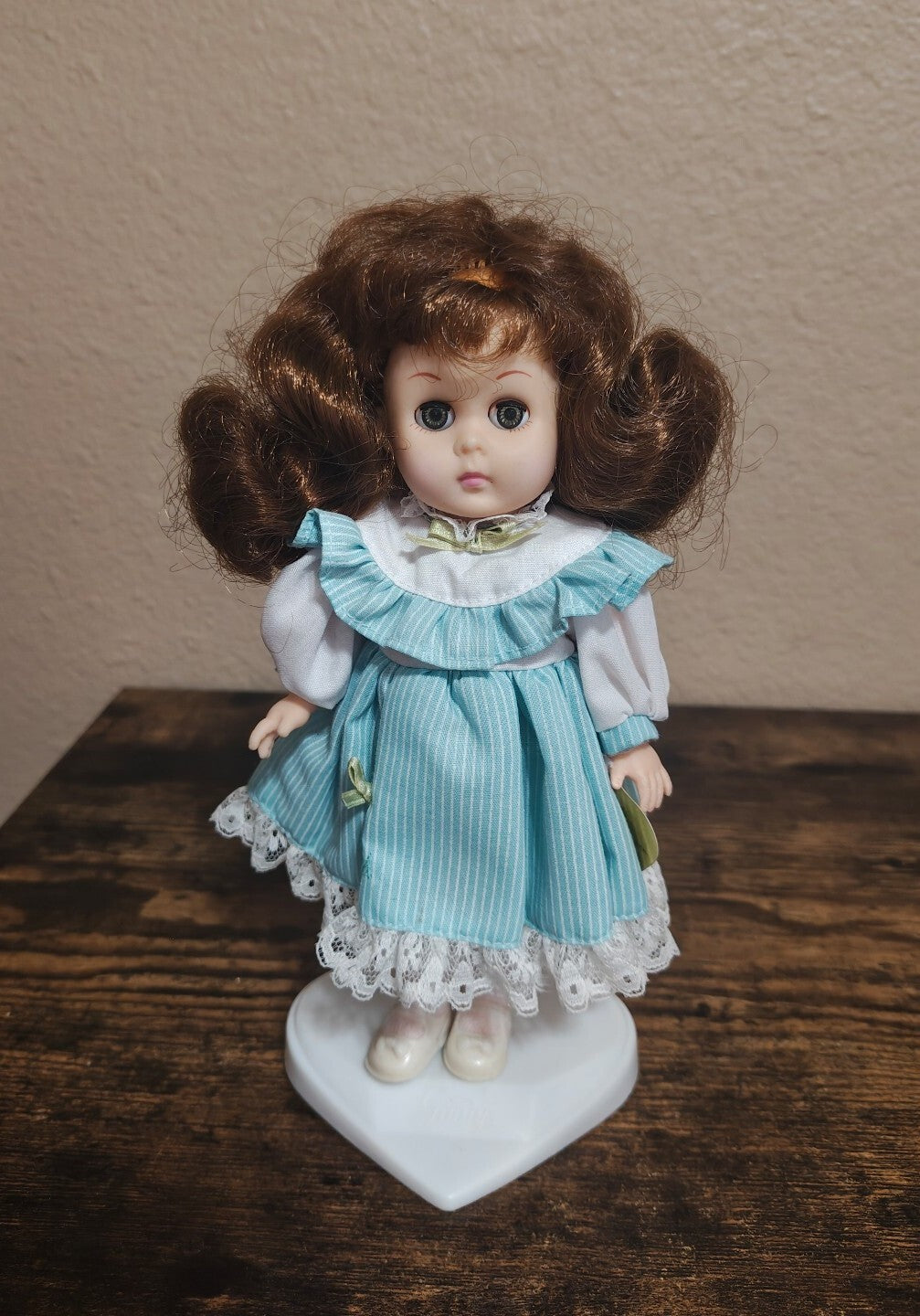 1990s Vogue Ginny Doll Calendar Collection Sleepy Eyes Doll