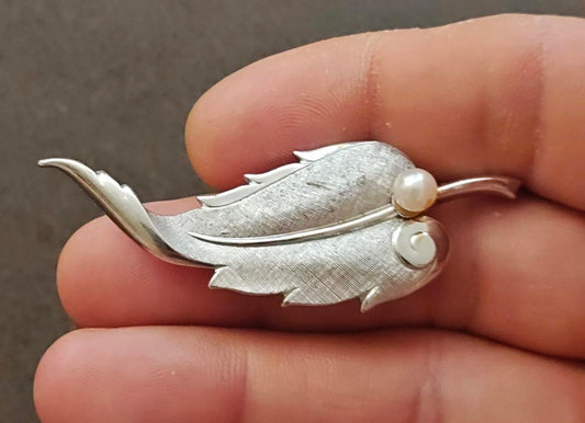 1960s Sterling Silver With Cultured Pearl Textured Leaf Brooch