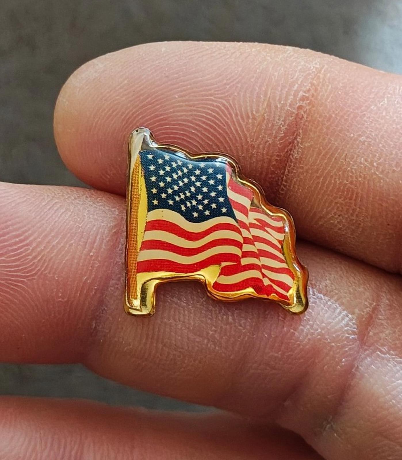 1980s Gold Tone Patriotic United States Old Glory Waving Flag Pin