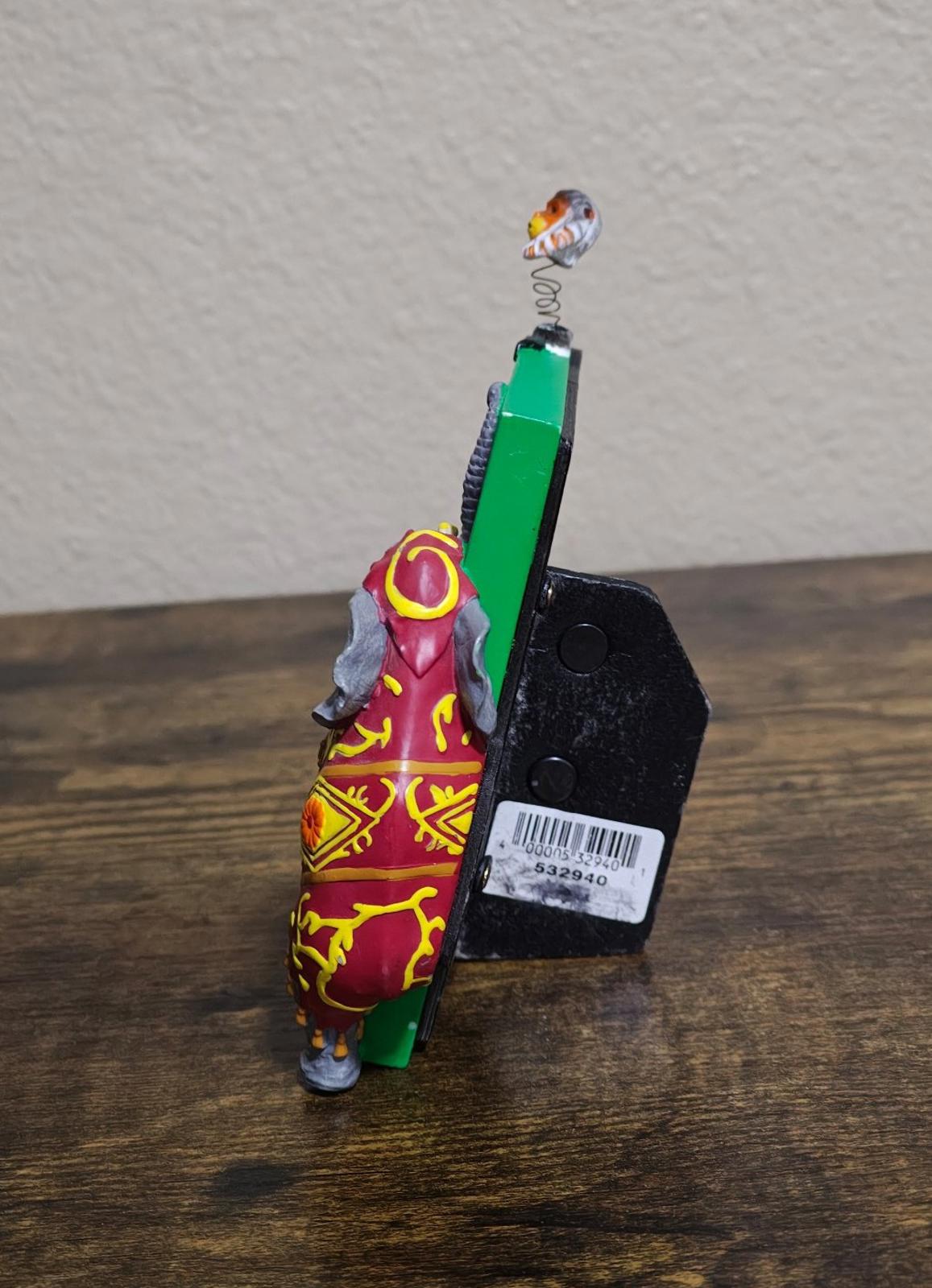 90's Mandalay Bay Las Vegas Souvenir Elephant and Monkey Picture Frame